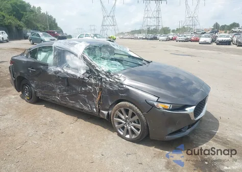 2019 Mazda Mazda3 Preferred Package z USA, uszkodzony, nr VIN 3MZBPADL1KM113872